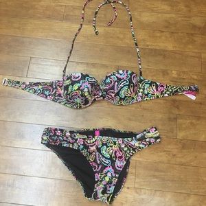 Classic Victoria’s Secret bikini!